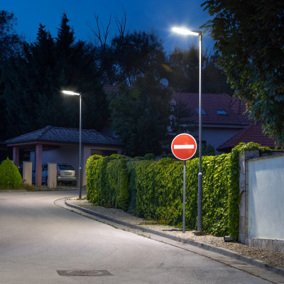 Lampa uliczna LED 100W 4000K z czujnikiem zmierzchu IP65 na słup