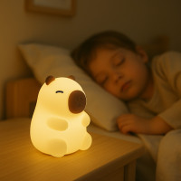 Lampka nocna LED 2,5 KAPIBARA – dotykowa, RGB i ciepłe światło, ściemnianie, ładowanie USB-C, silikonowa, bezprzewodowa
