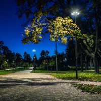 Lampa solarna LED 15W z czujnikiem ruchu i zmierzchu, 1500 lm, na słup – oświetlenie ogrodowe, parkowe, podjazdowe