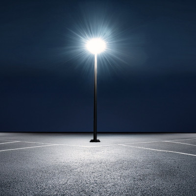 Oprawa Uliczna 15W Solarna Lampa Parkingowa IP54 Czujnik Ruchu Pilot + słup 4m 6500k