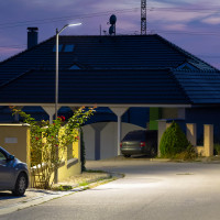 Lampa Uliczna LED 200W IP65 20000lm oświetlenie dróg, parkingów i chodników Premium