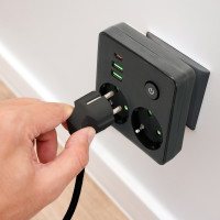 Rozgałęźnik LINEA PRO FL2 2gn+2USB/1USB-C czarny